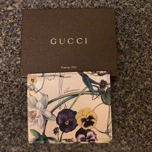 Men's Gucci Flora Print Leather Bifold Wallet.